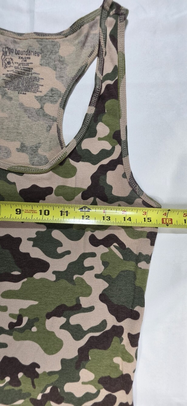 No Boundaries RN 52469 Green Camo Ribbed Tank Top Women's Size XXL Sku 0328 - Picture 4 of 5